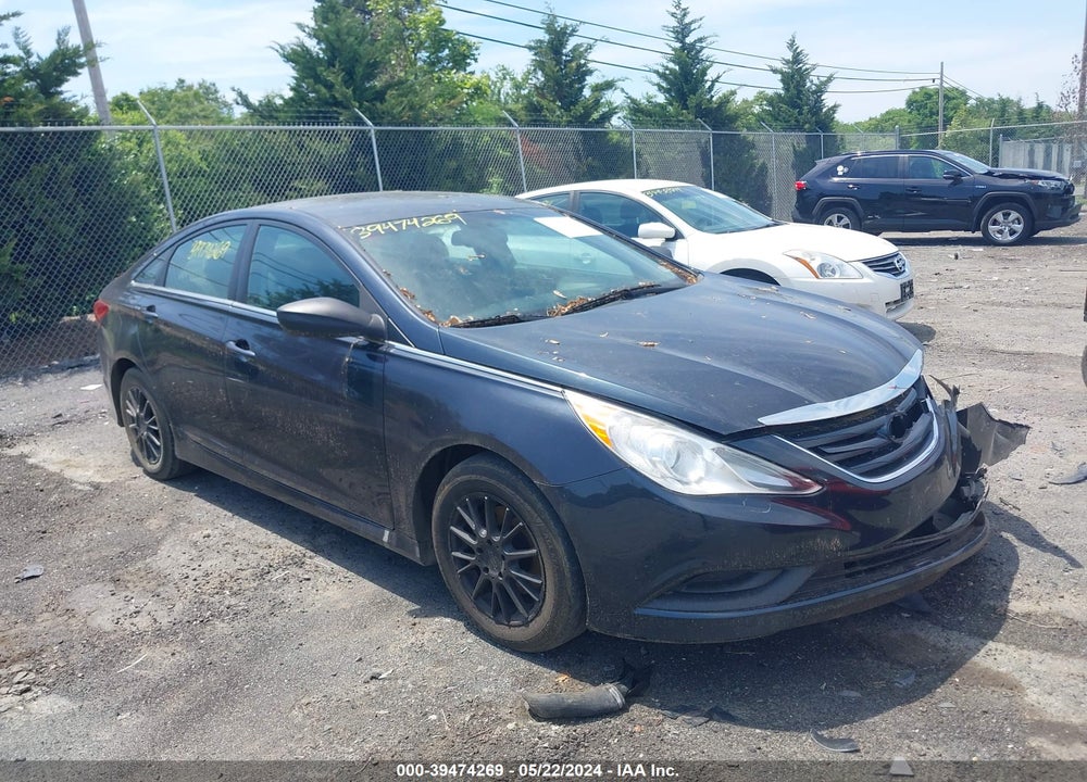 2014 HYUNDAI SONATA GLS VIN: 5NPEB4AC7EH881001