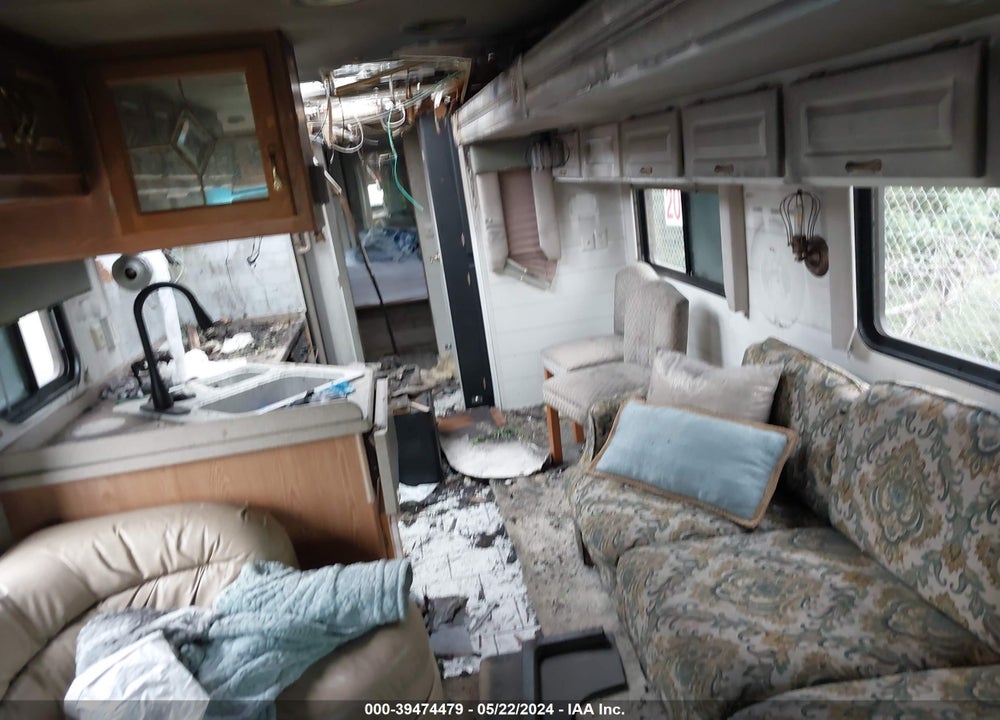 2001 NEWMAR MOTORHOME VIN: 4VZBN23961C039044