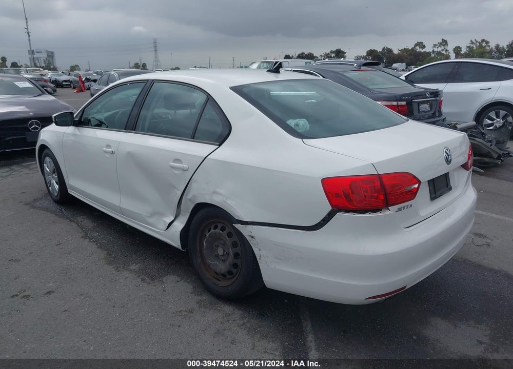 2014 VOLKSWAGEN JETTA 1.8T SE VIN: 3VWD17AJ9EM223976