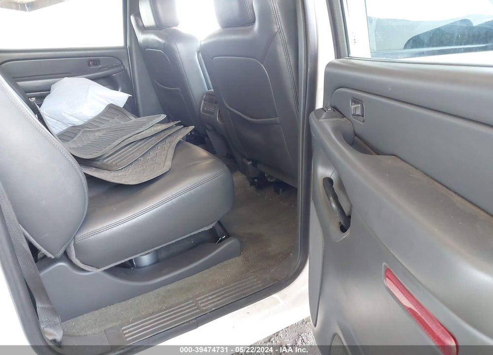 2005 CHEVROLET SILVERADO 2500HD LT VIN: 1GCHK23U75F819499