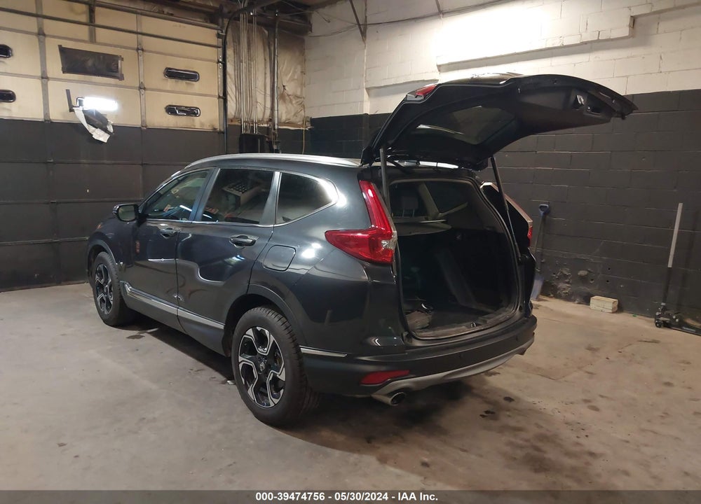 2018 HONDA CR-V TOURING VIN: 2HKRW2H95JH677361