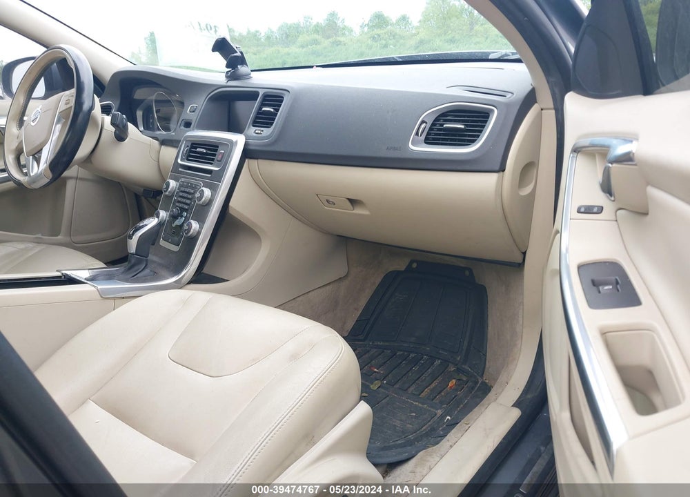 2016 VOLVO S60 T5 DRIVE-E PREMIER VIN: YV126MFK8G1391047