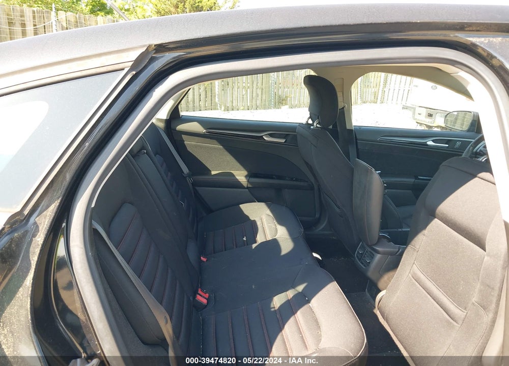 2014 FORD FUSION SE VIN: 3FA6P0HD0ER395937