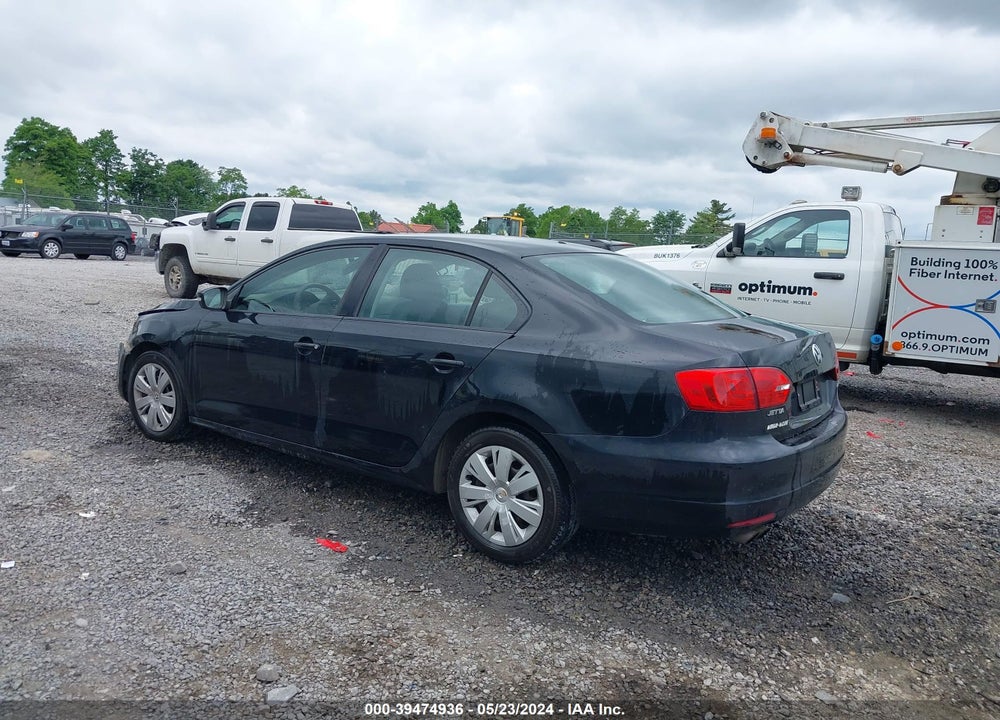 2012 VOLKSWAGEN JETTA 2.5L SE VIN: 3VWDP7AJ0CM319779