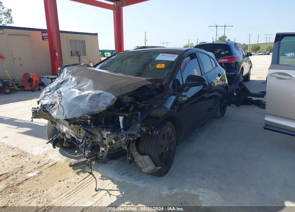 2018 CHEVROLET CRUZE LT AUTO VIN: 3G1BE6SM2JS646933