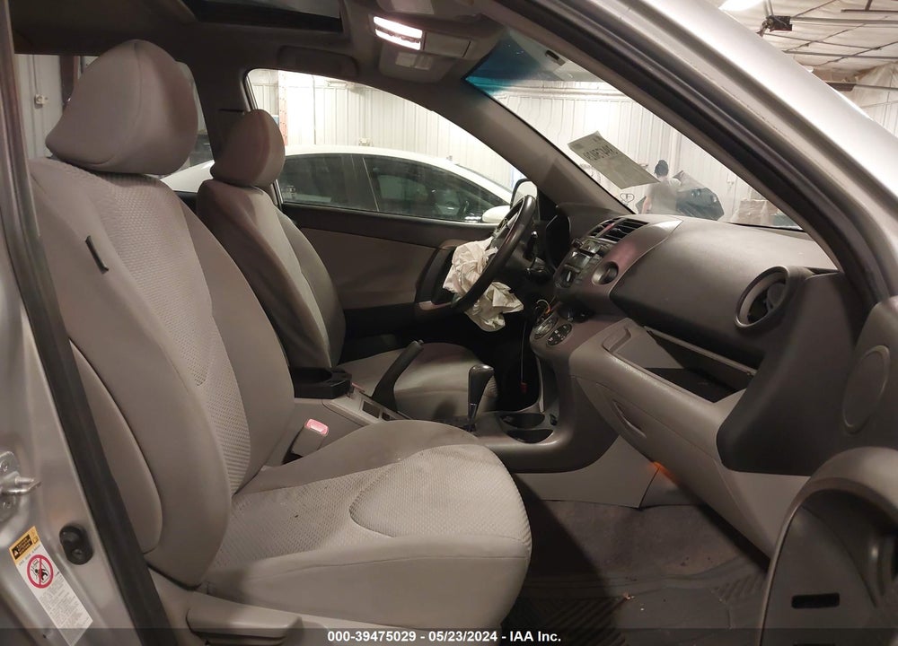 2006 TOYOTA RAV4 LIMITED VIN: JTMBD31V966021086