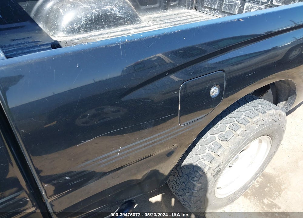 1999 TOYOTA TACOMA VIN: 4TAVL52N4XZ472545