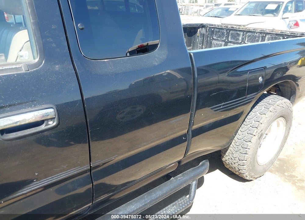 1999 TOYOTA TACOMA VIN: 4TAVL52N4XZ472545