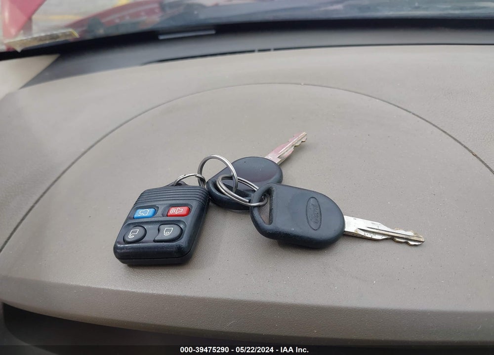 2007 FORD FOCUS S/SE/SES VIN: 1FAHP34N47W245323