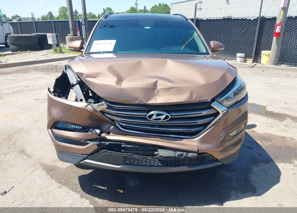 2016 HYUNDAI TUCSON LIMITED VIN: KM8J33A20GU163520