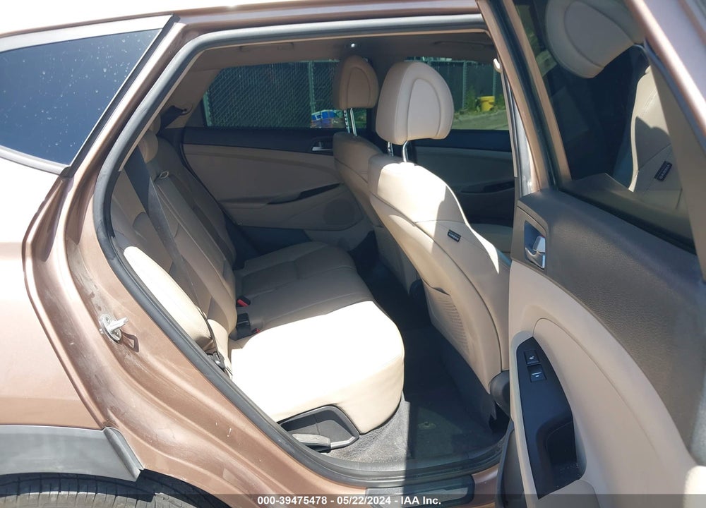 2016 HYUNDAI TUCSON LIMITED VIN: KM8J33A20GU163520