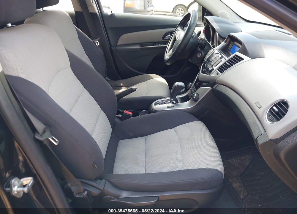 2016 CHEVROLET CRUZE LIMITED LS AUTO VIN: 1G1PC5SGXG7215926