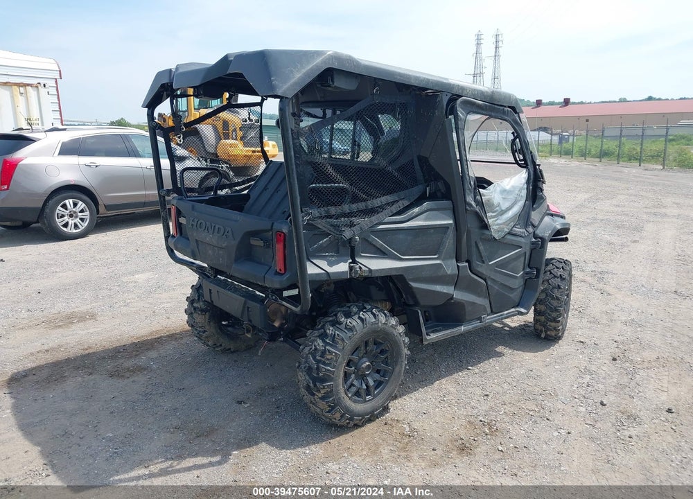 2019 HONDA SXS1000 M5 VIN: 1HFVE04H8K4300099