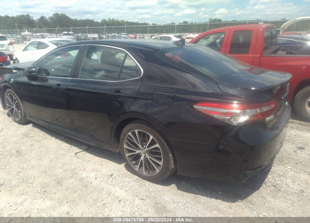 2019 TOYOTA CAMRY SE VIN: 4T1B11HK6KU228089