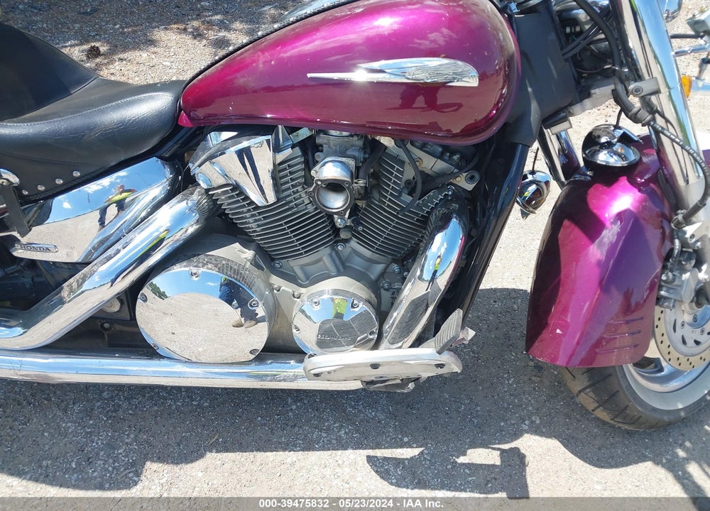 2005 HONDA VTX1300 R VIN: 1HFSC52395A201858