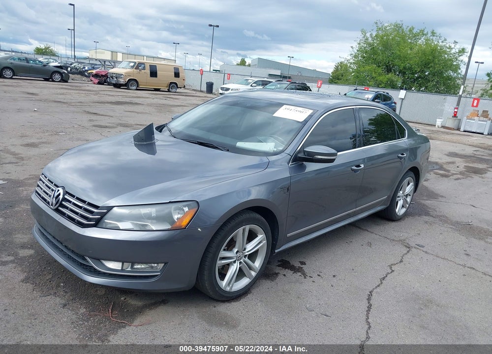 2013 VOLKSWAGEN PASSAT 2.0L TDI SE VIN: 1VWBN7A38DC149527