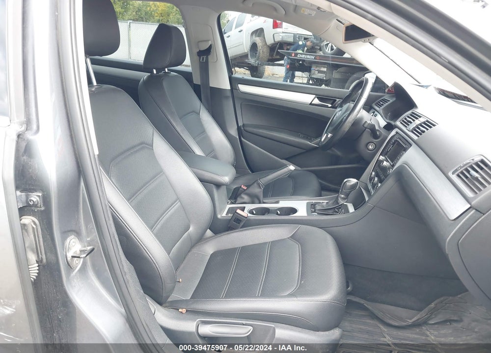2013 VOLKSWAGEN PASSAT 2.0L TDI SE VIN: 1VWBN7A38DC149527