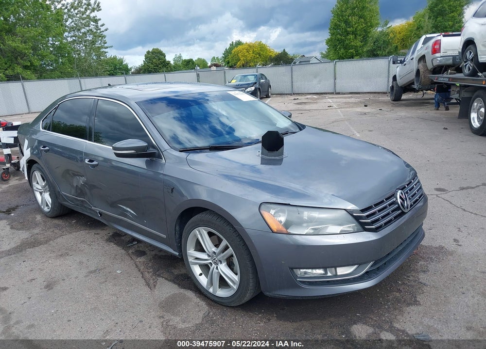 2013 VOLKSWAGEN PASSAT 2.0L TDI SE VIN: 1VWBN7A38DC149527