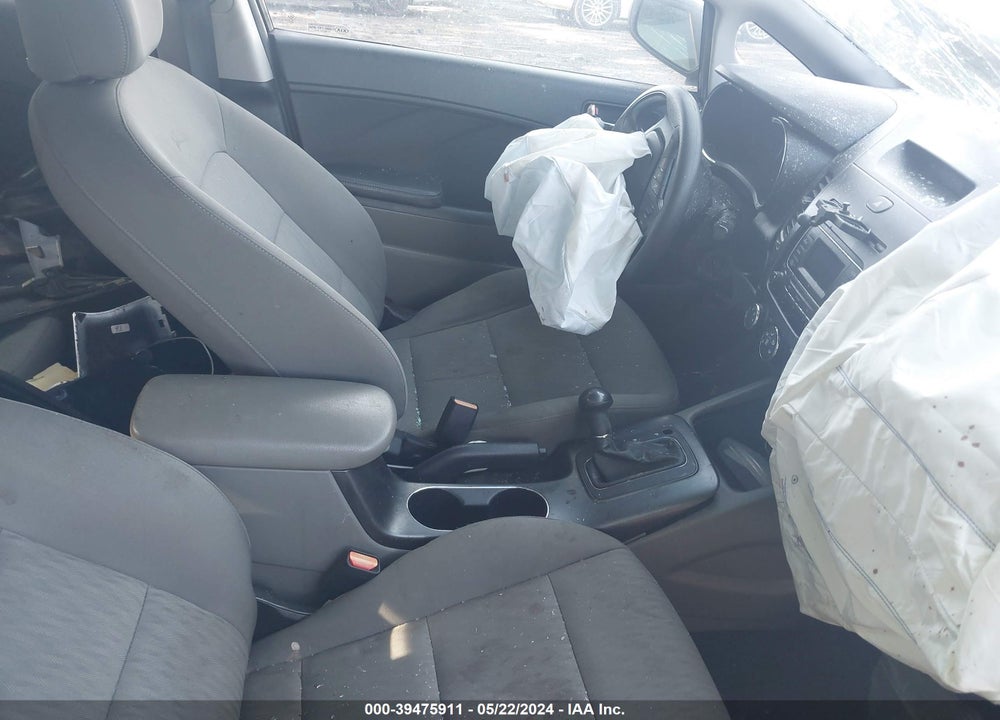 2015 KIA FORTE LX VIN: KNAFK4A66F5408834