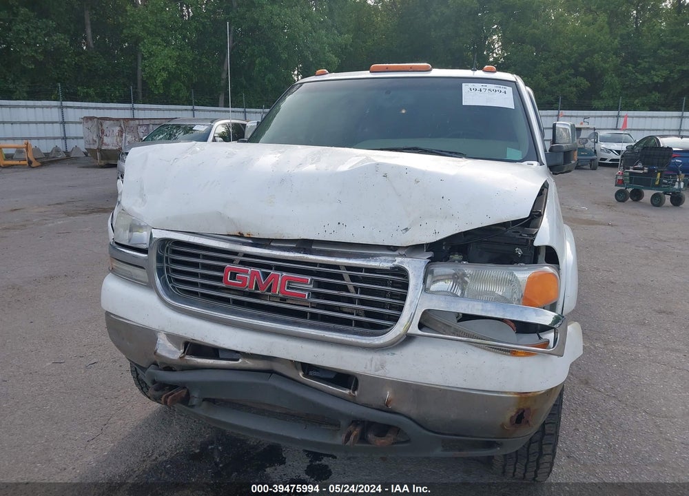 2002 GMC SIERRA 2500HD SLE VIN: 1GTHK23182F107374