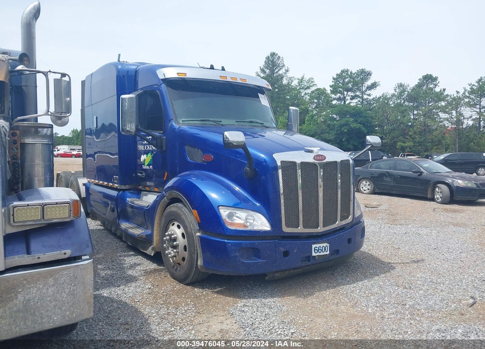 2020 PETERBILT 579 VIN: 1XPBDP9X8LD653578