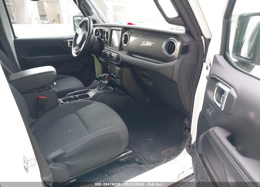 2021 JEEP WRANGLER UNLIMITED SAHARA 4X4 VIN: 1C4HJXEG0MW848185
