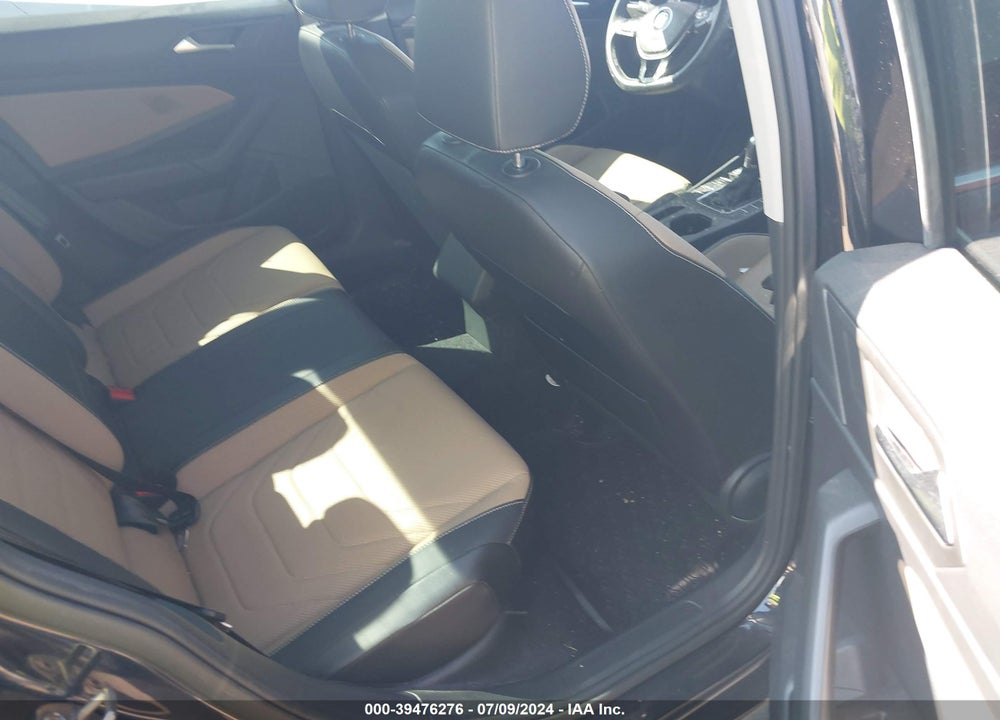 2019 VOLKSWAGEN JETTA 1.4T SEL PREMIUM VIN: 3VWG57BU4KM076858