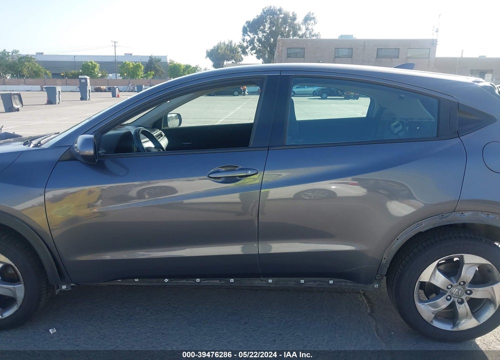 2022 HONDA HR-V VIN: 3CZRU5H37NM735208