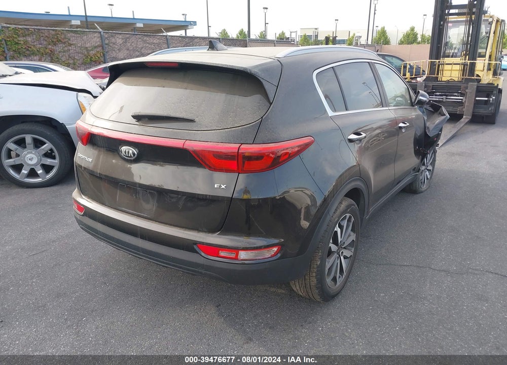 2017 KIA SPORTAGE EX VIN: KNDPN3ACXH7176440