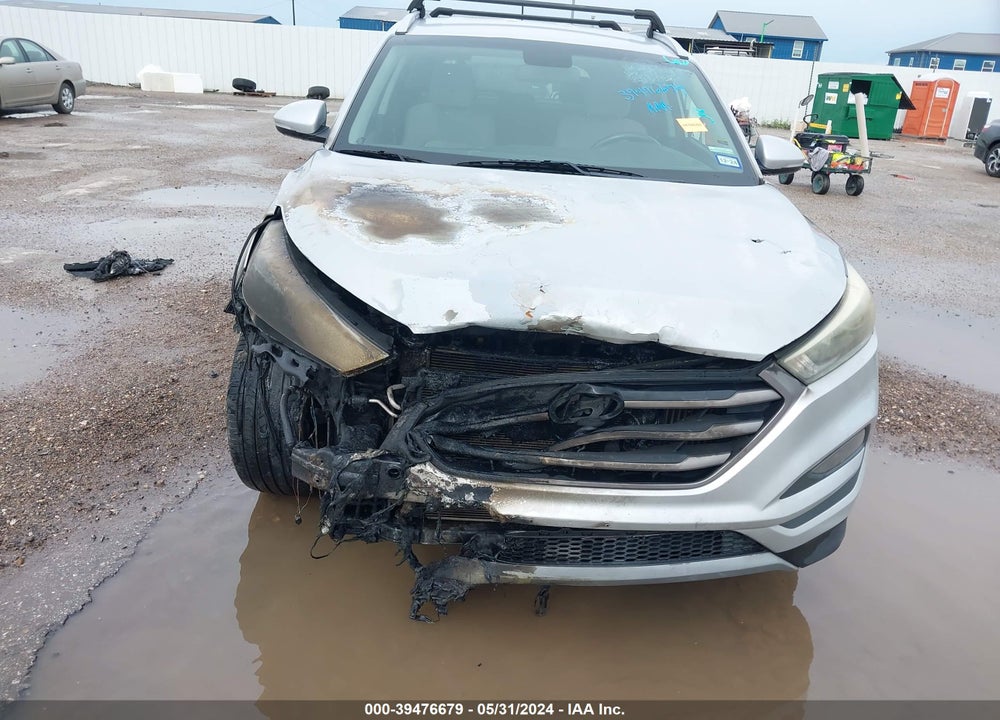 2016 HYUNDAI TUCSON SPORT VIN: KM8J33A22GU194056