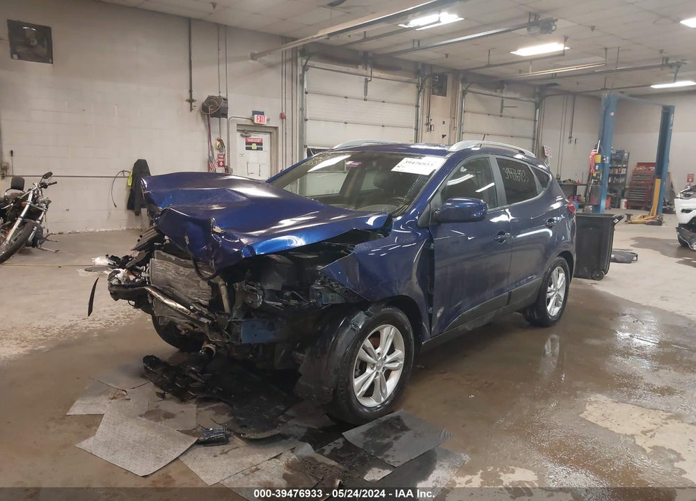 2011 HYUNDAI TUCSON GLS VIN: KM8JUCAC2BU225255