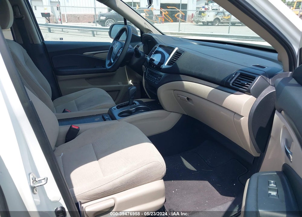 2017 HONDA PILOT EX VIN: 5FNYF5H3XHB025823