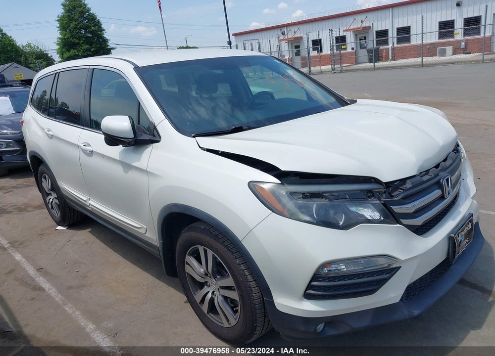 2017 HONDA PILOT EX VIN: 5FNYF5H3XHB025823