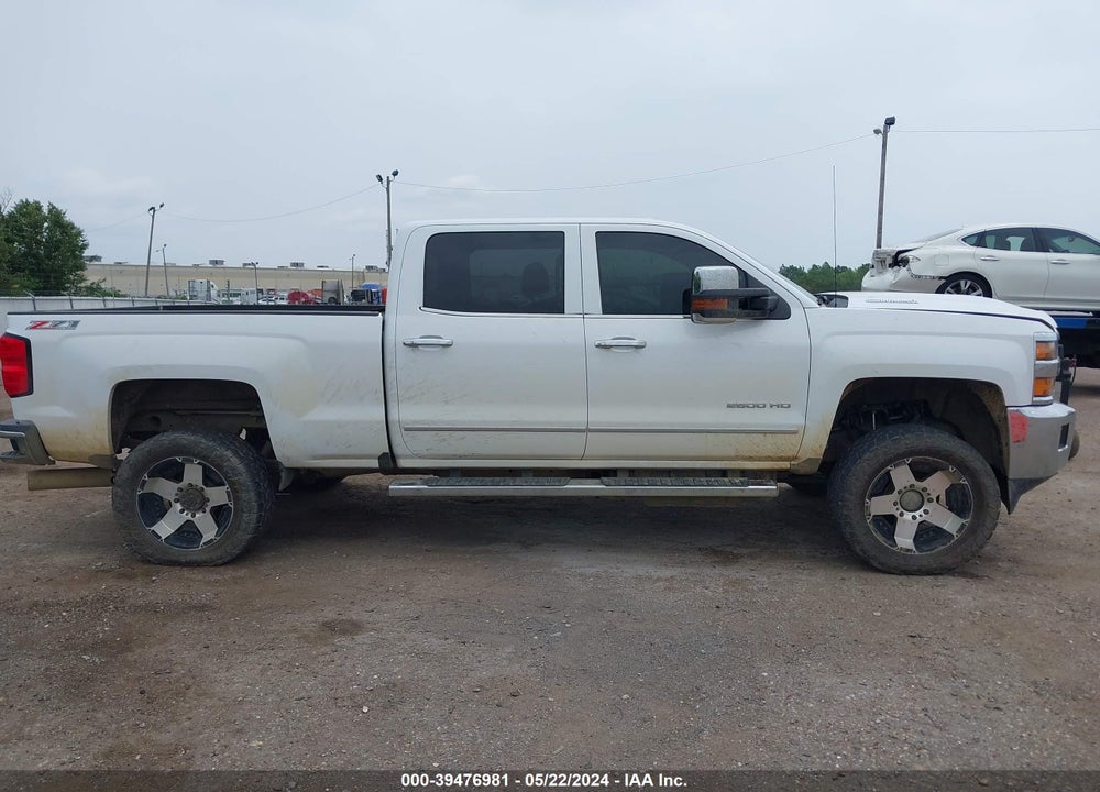 2017 CHEVROLET SILVERADO 2500HD LTZ VIN: 1GC1KWEY3HF133229