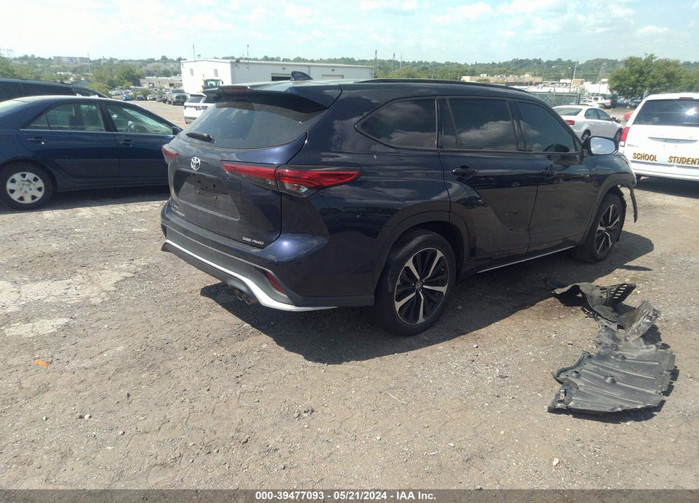 2022 TOYOTA HIGHLANDER XSE VIN: 5TDLZRBH1NS197114