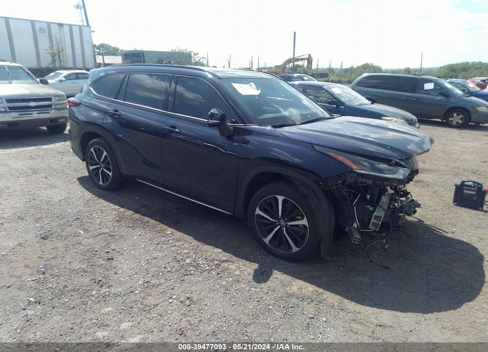 2022 TOYOTA HIGHLANDER XSE VIN: 5TDLZRBH1NS197114