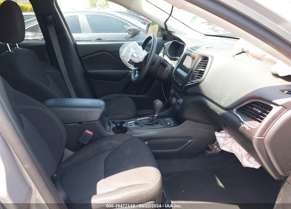 2021 JEEP CHEROKEE LATITUDE FWD VIN: 1C4PJLCB8MD208619