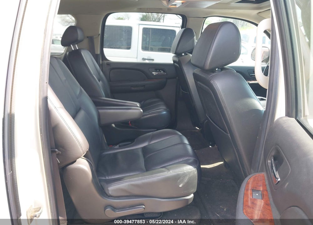2008 CHEVROLET SUBURBAN 1500 LTZ VIN: 1GNFK16368R178361