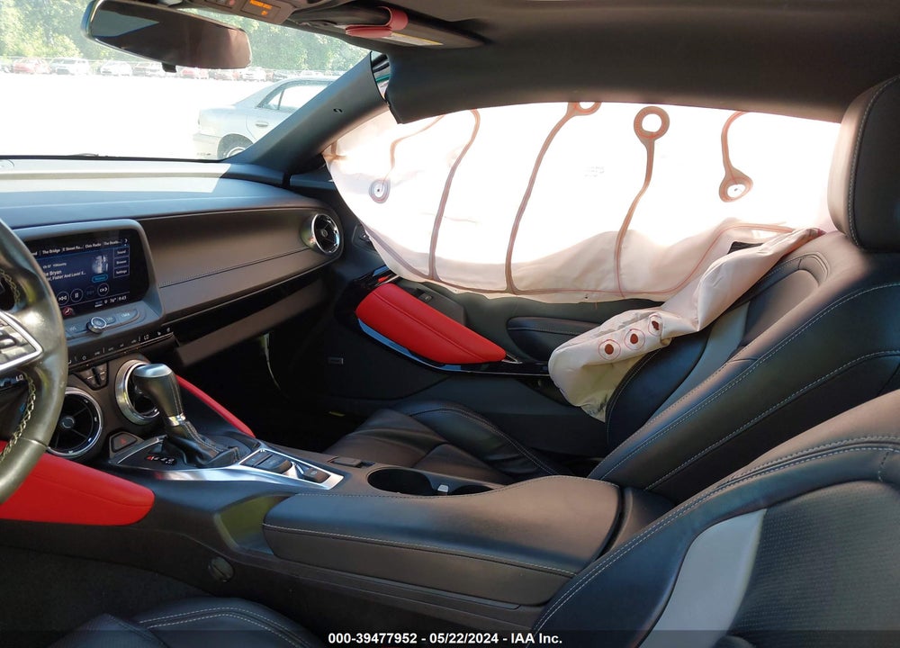 2022 CHEVROLET CAMARO RWD 2LT VIN: 1G1FD1RXXN0105858