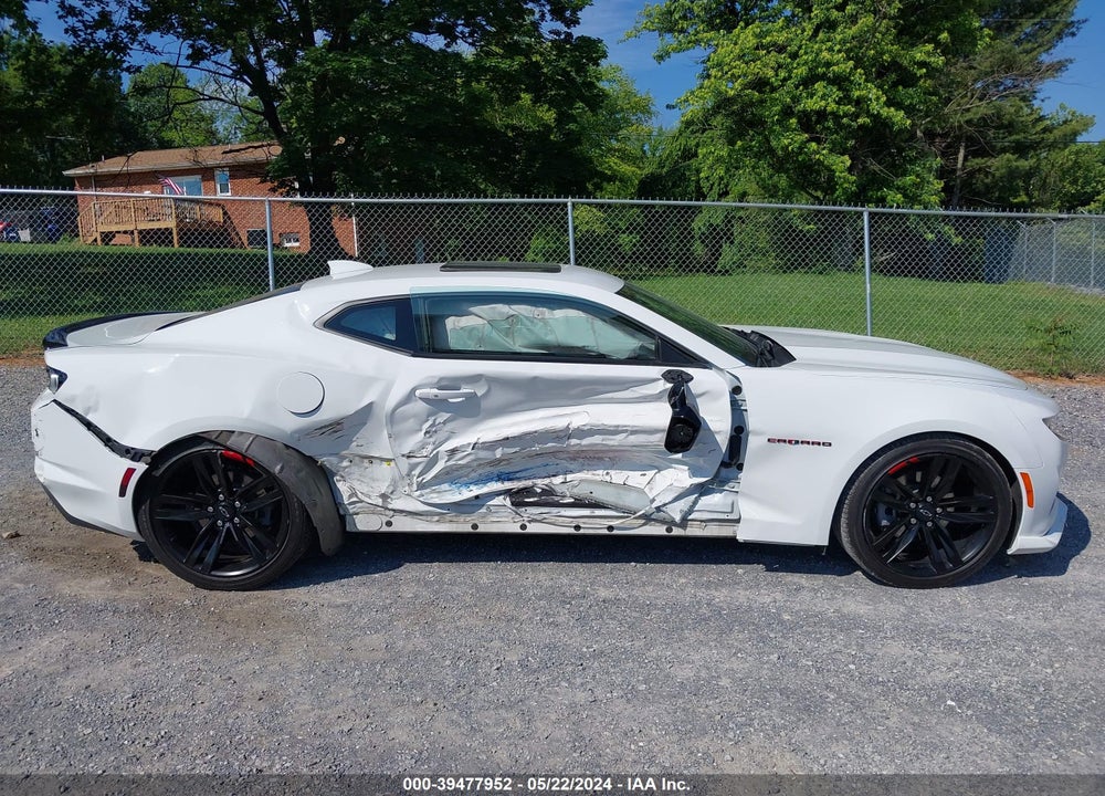 2022 CHEVROLET CAMARO RWD 2LT VIN: 1G1FD1RXXN0105858
