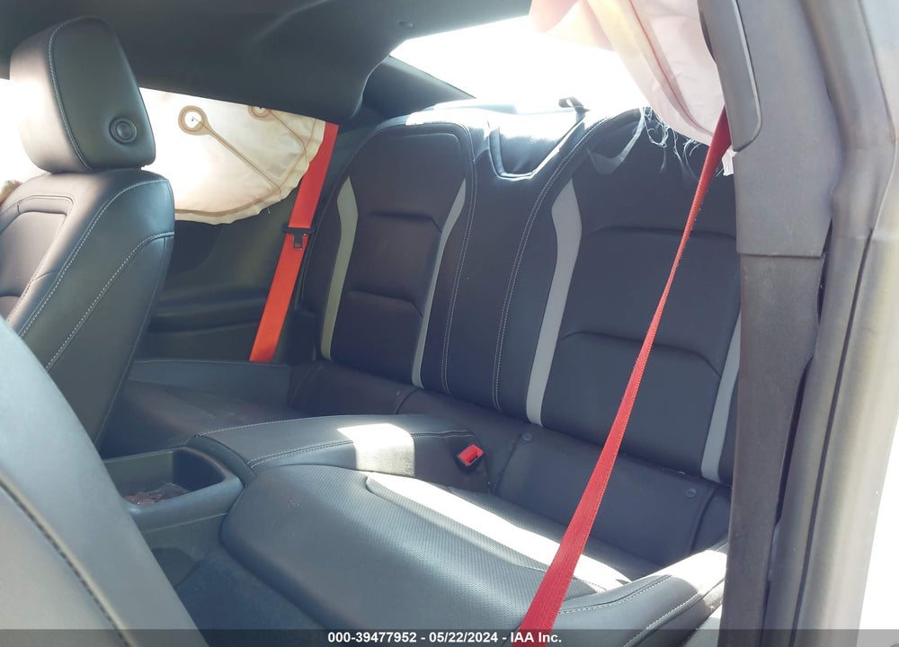 2022 CHEVROLET CAMARO RWD 2LT VIN: 1G1FD1RXXN0105858
