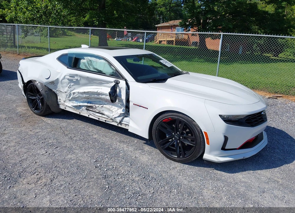 2022 CHEVROLET CAMARO RWD 2LT VIN: 1G1FD1RXXN0105858