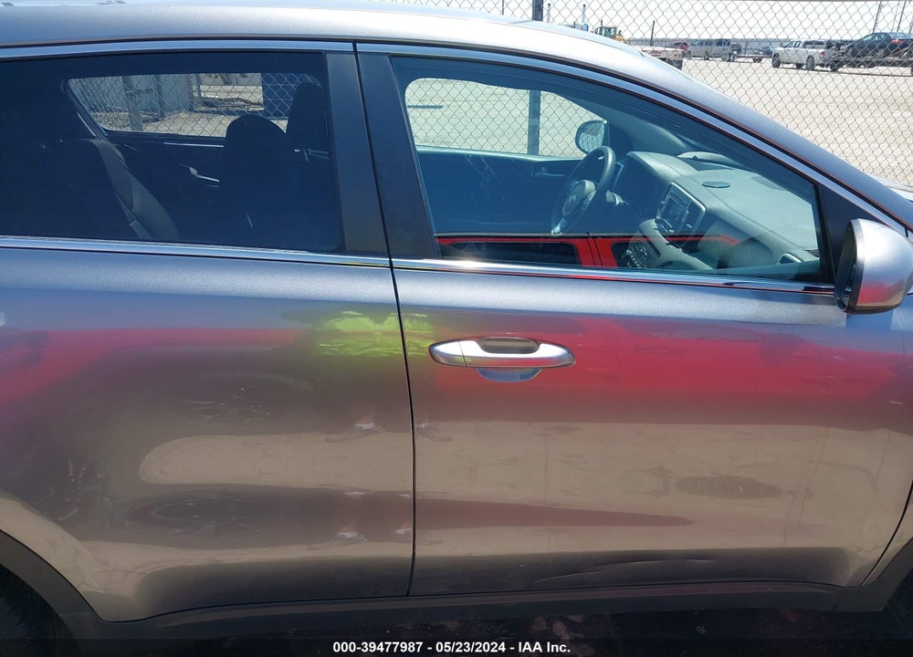 2019 KIA SPORTAGE LX VIN: KNDPMCAC8K7561831