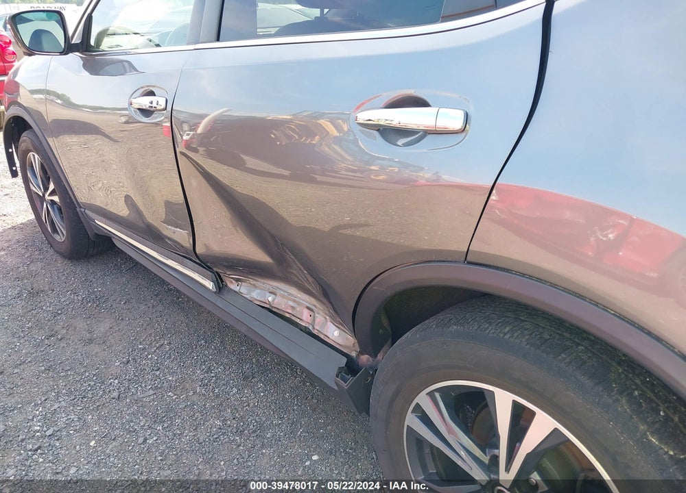 2017 NISSAN ROGUE SL VIN: 5N1AT2MV4HC888321