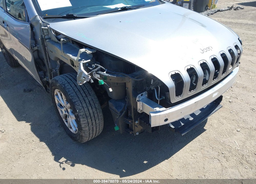 2015 JEEP CHEROKEE LATITUDE VIN: 1C4PJLCB3FW530902