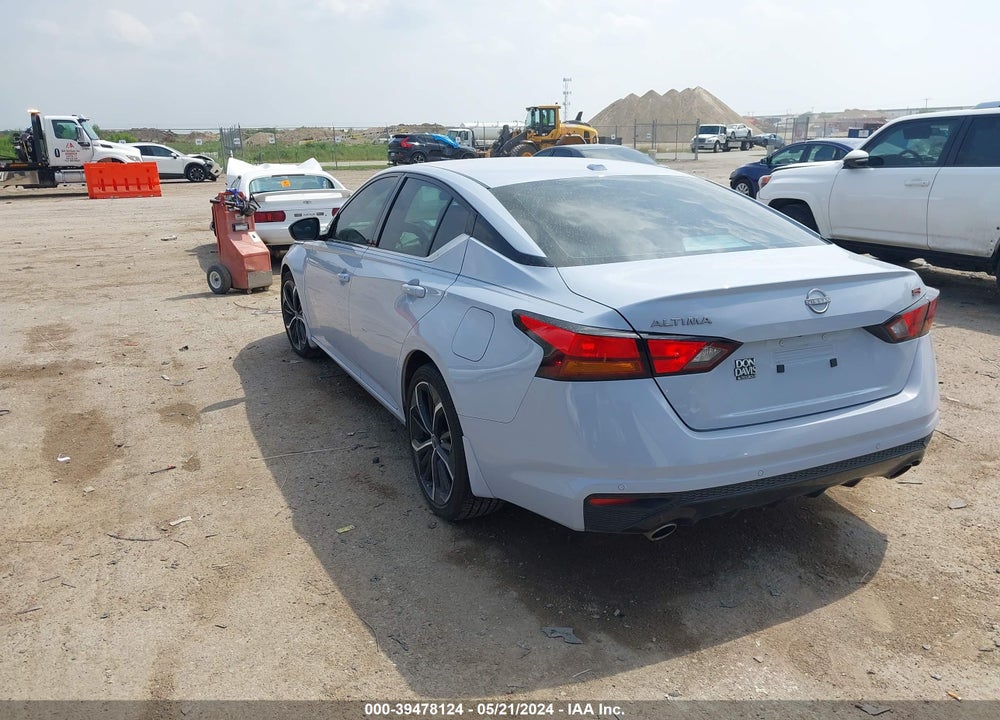 2024 NISSAN ALTIMA SR FWD VIN: 1N4BL4CV9RN322043