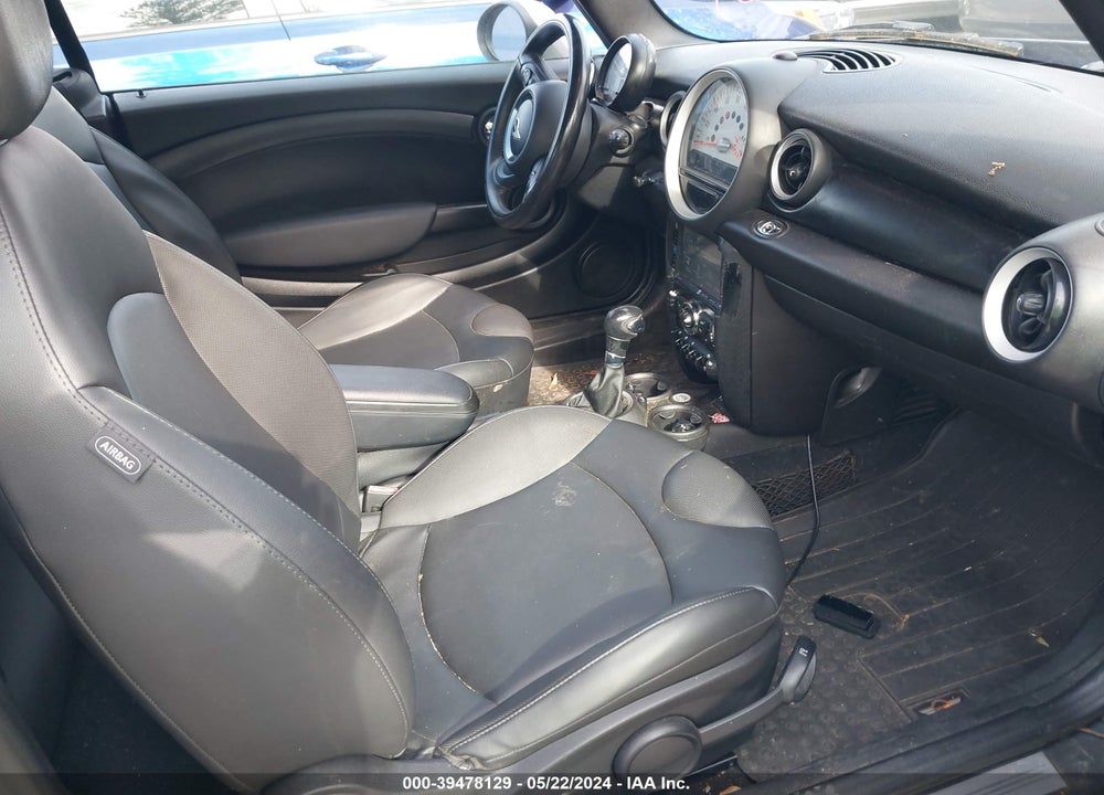 2014 MINI CONVERTIBLE COOPER VIN: WMWZN3C52ET569761
