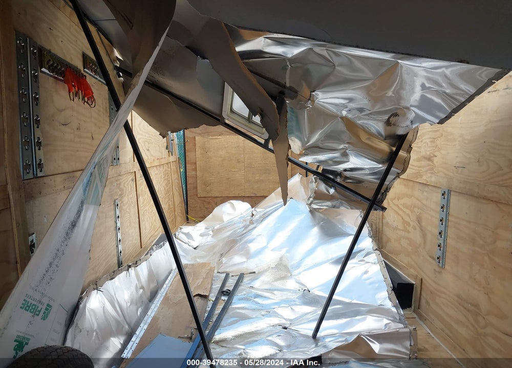 2021 CYNERGY CARGO LLC TRAILER VIN: 55YBC2828MN040186