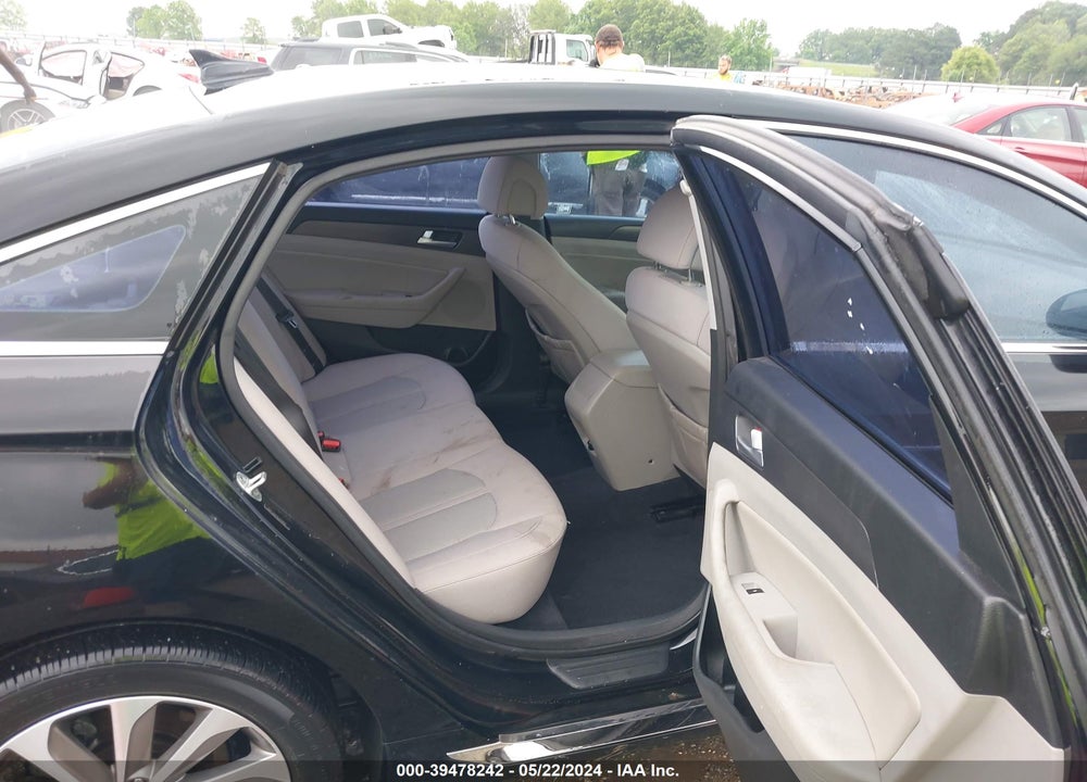 2015 HYUNDAI SONATA SPORT VIN: 5NPE34AF5FH019162