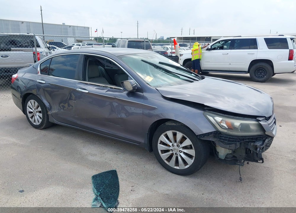 2015 HONDA ACCORD EX-L VIN: 1HGCR2F82FA012215